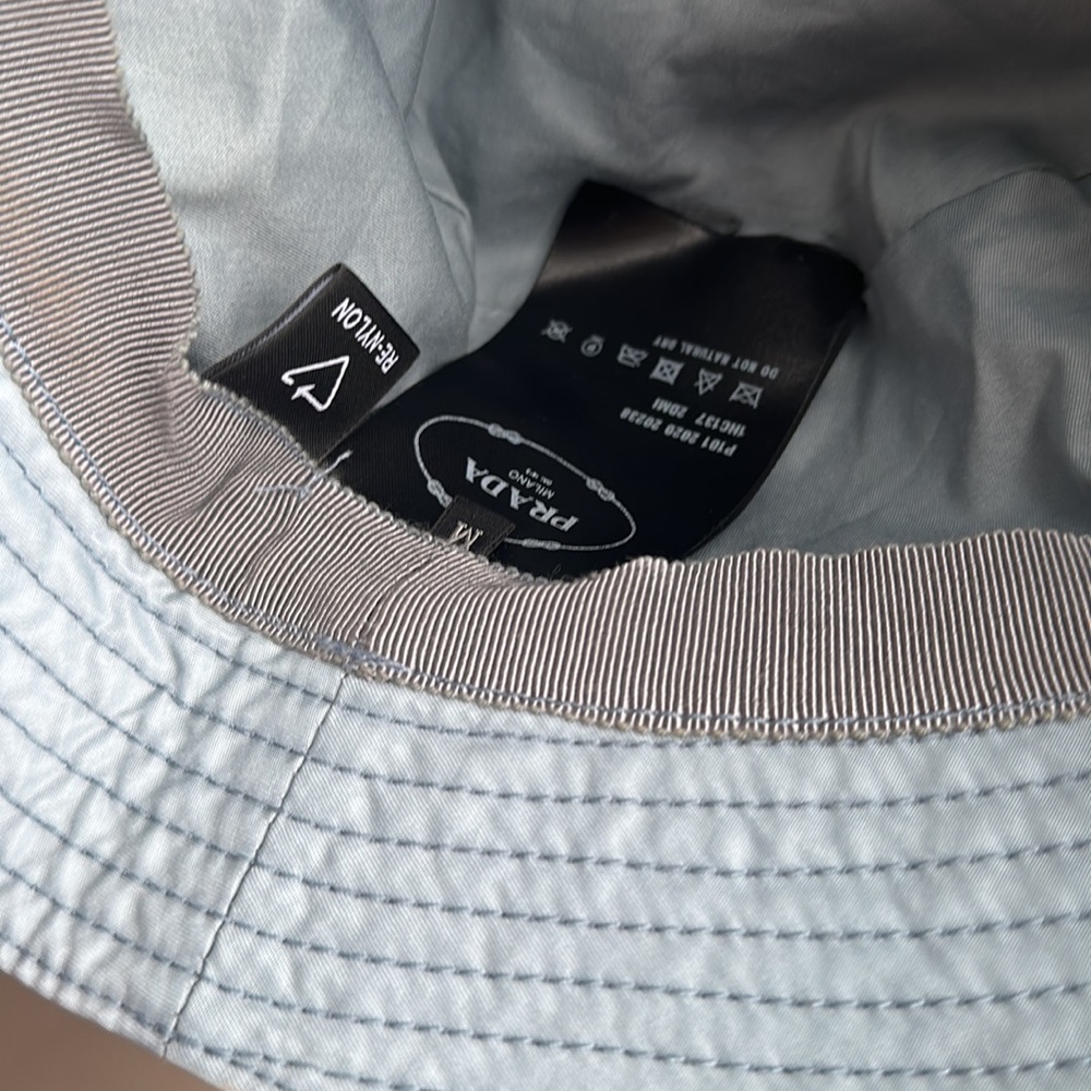 PRADA RE-Nylon bucket hat with dust bag - Picture 6 of 10